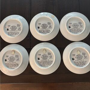 Decorative White Plates Set